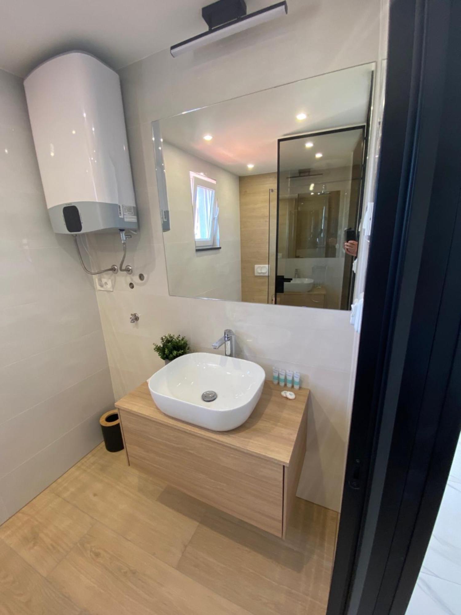 Guest House Ana Residence Ζαντάρ Εξωτερικό φωτογραφία